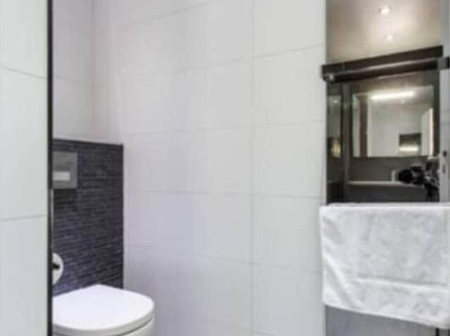 Modern 1BR Apartment for 4 with Elevator near Montparnasse, Paris Amsterdam Apartments for Rent
