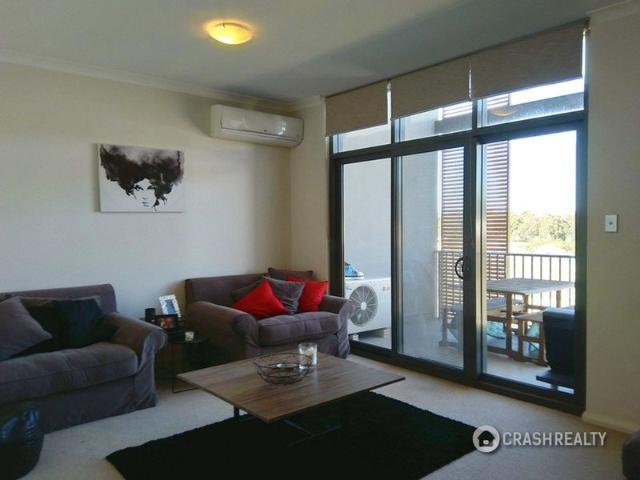 Modern 1x1 Apartment with Private Balcony