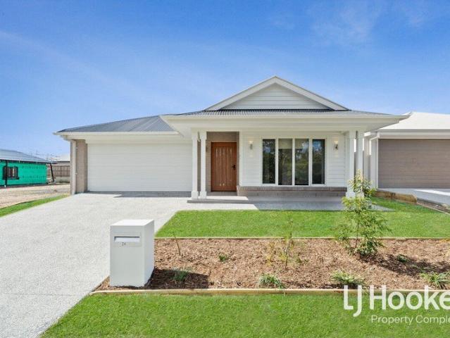 Modern 2025 Built Metricon Home