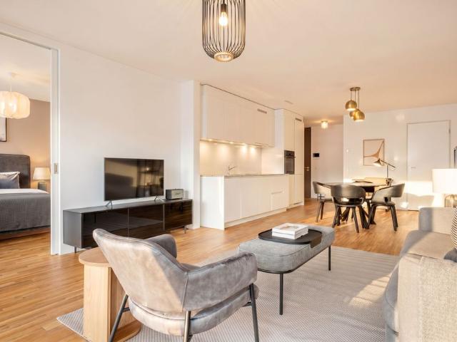 Modern 2.5 room apartment with sunny balcony, Zurich
