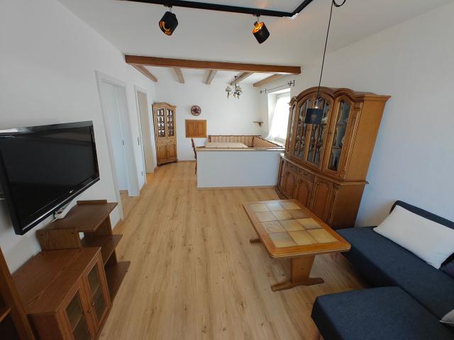 Modern 2.5 room furnished apartment on the top floor with large balcony & underground parking in Munich Harlaching, Munchen Amsterdam Apartments for Rent