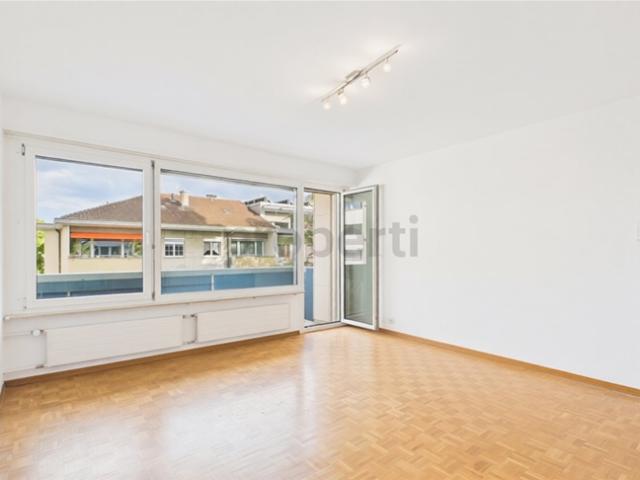 Modernes 2 Zimmer Apartment mit Balkon, Basel