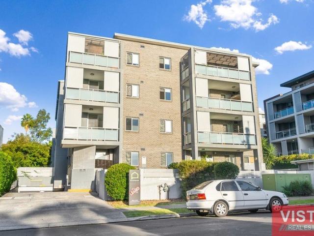 Modern 2 bed 2 bath apartment MERRYLANDS