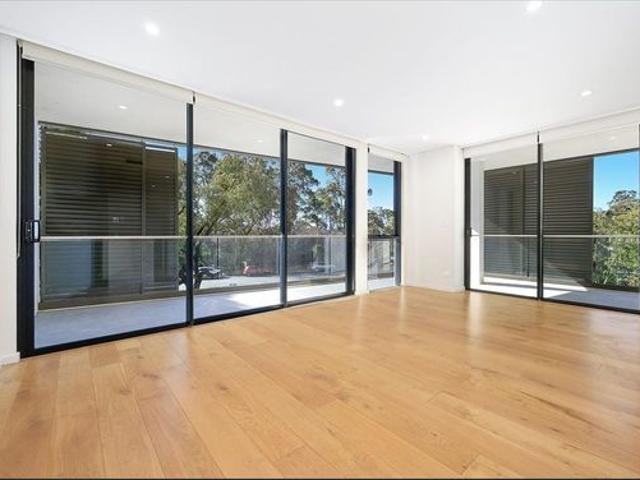 MODERN 2 BEDROOM NORTH FACING APARTMENT