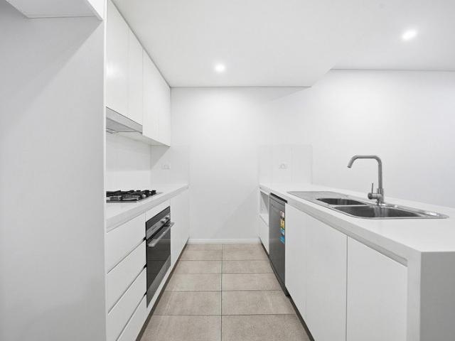 Modern 2 Bedroom Apartment