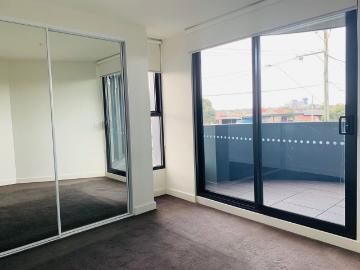 Modern 2 Bedroom Apartment