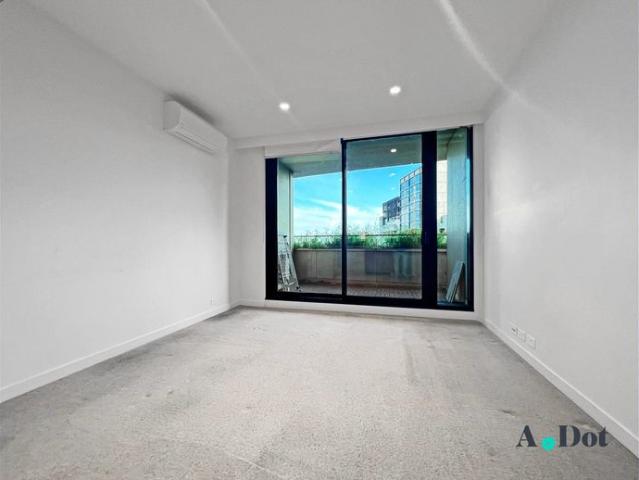 Modern 2 Bedroom Apartment