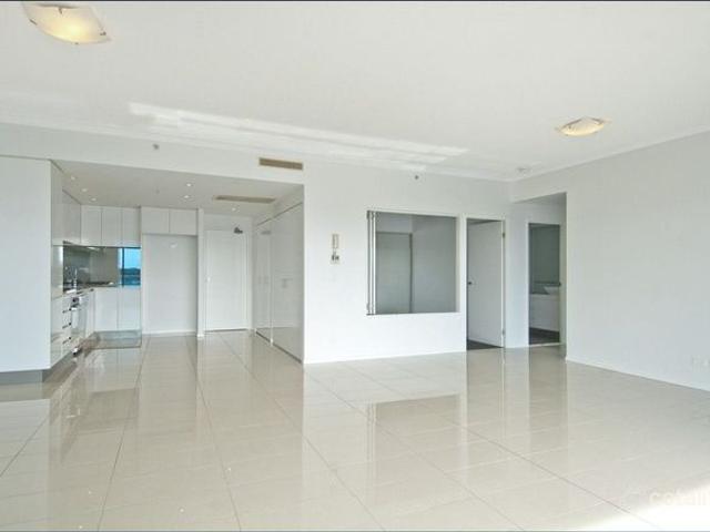 Modern 2 bedroom Apartment $700.00 per week until 20 July 2027
