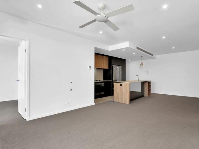 Modern 2 Bedroom Apartment!