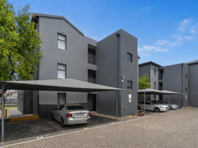 Modern 2 Bedroom Apartment To Let | Crystal Lane Complex