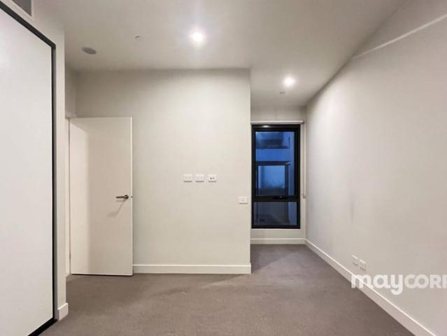 Modern 2 Bedroom apartment, unbeatable location