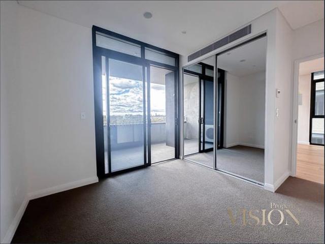 Modern 2 Bedroom Apartment with a Spacious Living Room