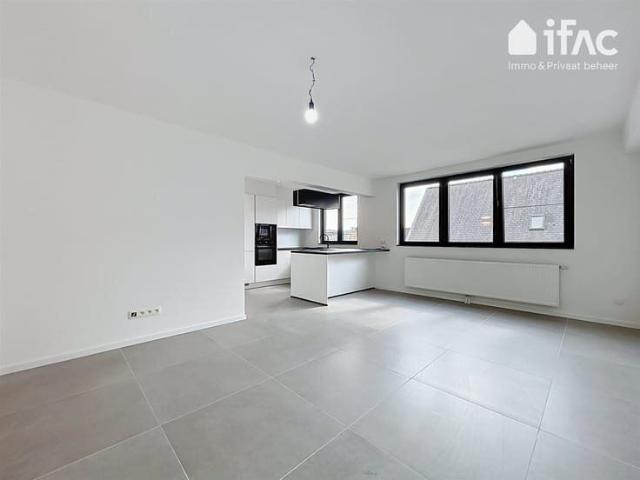 Modern 2 bedroom apartment with a terrace