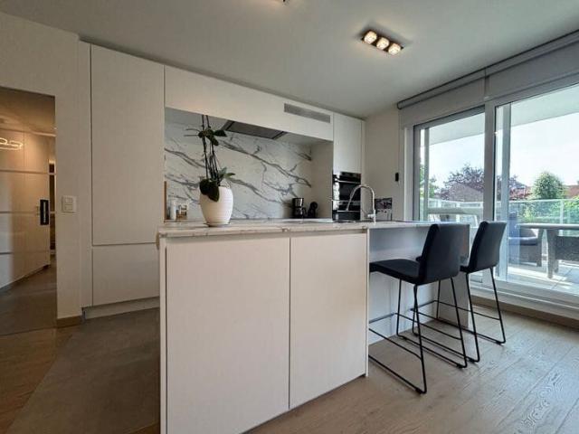 Modern 2 bedroom apartment with a terrace in the heart of Z…