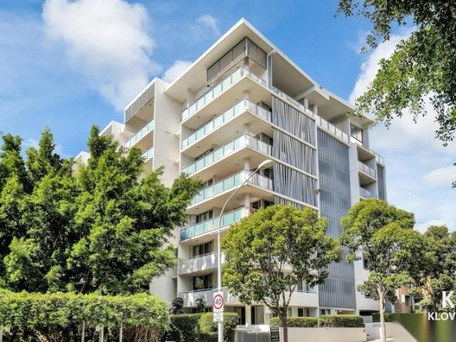 Modern 2 Bedroom Apartment with Air Conditioning Throughout I Prime Kelvin Grove Location!