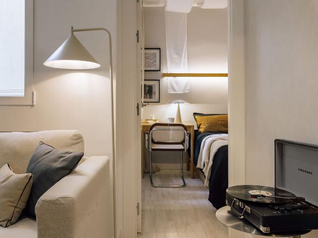 Modern 2 Bedroom Apartment with Ducted AC and Designer Furnishings in Narvaez Street, Madrid Amsterdam Apartments for Rent