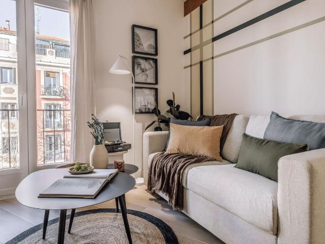 Modern 2 Bedroom Apartment with Designer Furniture and Ducted Air Conditioning in Bailén Street, Madrid Amsterdam Apartments for Rent