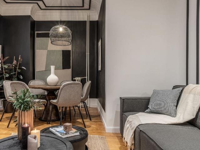 Modern 2 Bedroom Apartment with Designer Furniture on Ibiza Street, Madrid Amsterdam Apartments for Rent