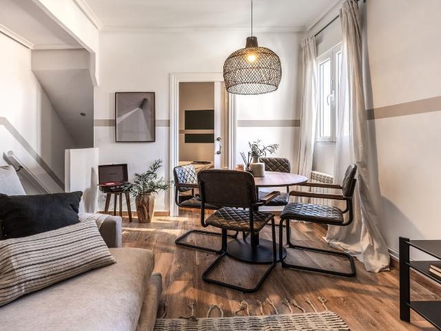 Modern 2 Bedroom Apartment with Designer Finishes on Hortaleza Street, Madrid Amsterdam Apartments for Rent