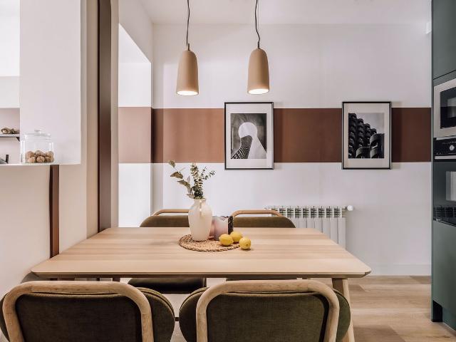 Modern 2 Bedroom Apartment with Designer Finishes and Air Conditioning in Lombía Street, Madrid Amsterdam Apartments for Rent