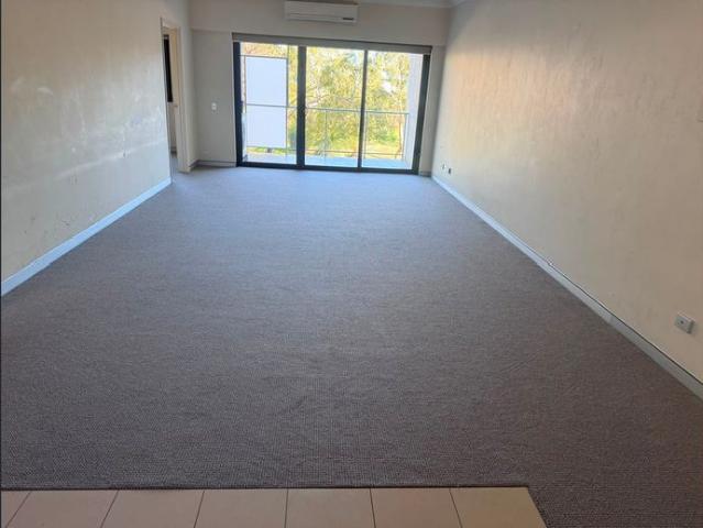 Modern 2 Bedroom Apartment with Resort Style Facilities