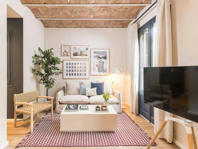 Modern 2 Bedroom Apartment with Rooftop Terrace in Gràcia, Barcelona Amsterdam Apartments for Rent