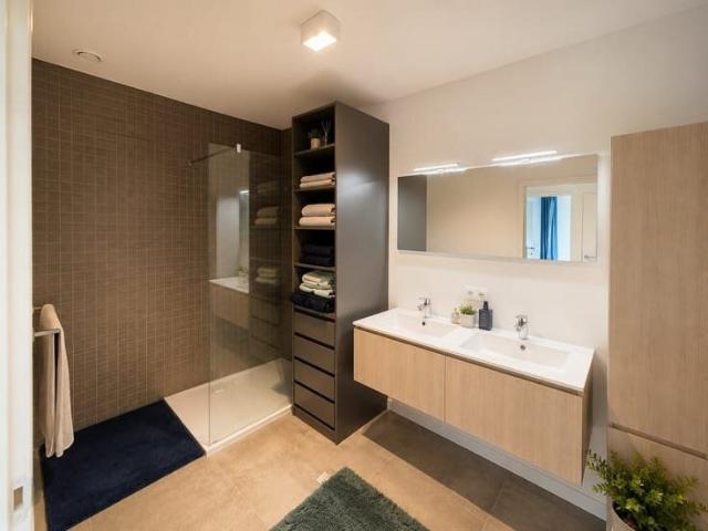 Modern 2 Bedroom Apartment with Terrace in Mechelen