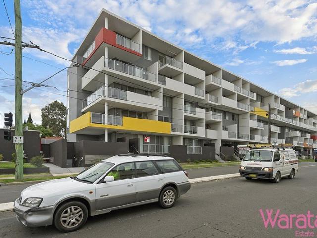 Modern 2 Bedroom Apartment with 3 Private Balconies