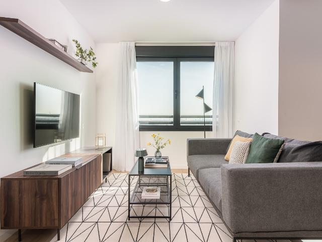 Modern 2 bedroom apartment for rent in Valdebebas