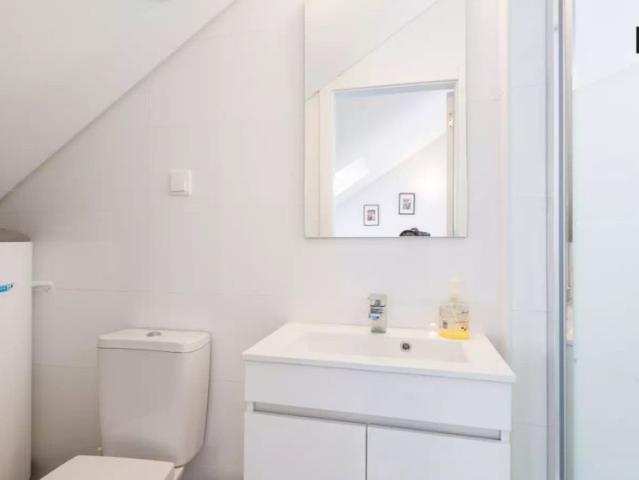 Modern 2 bedroom apartment for rent in Alameda