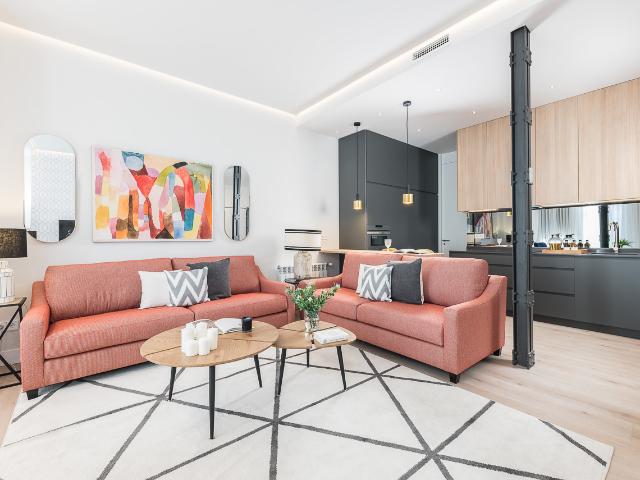 Modern 2 Bedroom Apartment for Rent in Historic Building