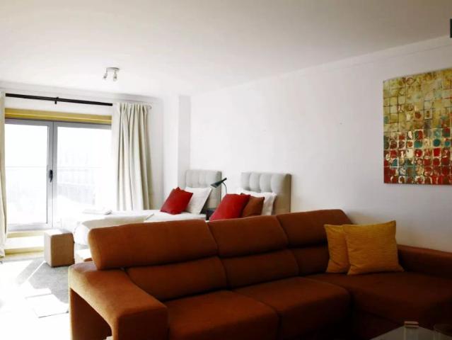 Modern 2 bedroom apartment for rent in Parque das Nações
