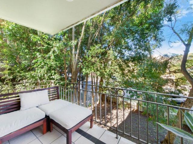 Modern 2 Bedroom Apartment in the Heart of Cammeray