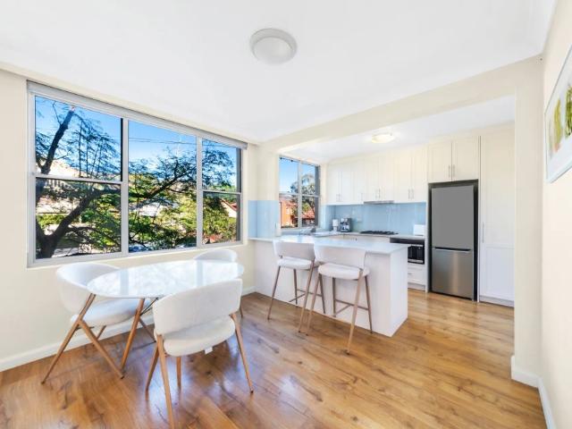 Modern 2 Bedroom Apartment in the Heart of Cammeray
