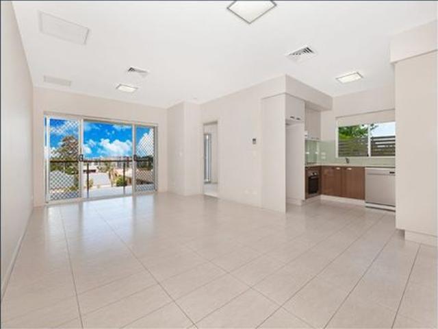 Modern 2 Bedroom Apartment in the Heart of Chermside