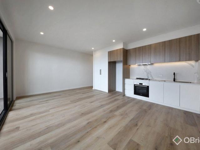 Modern 2 Bedroom Apartment in the Heart of Bentleigh East