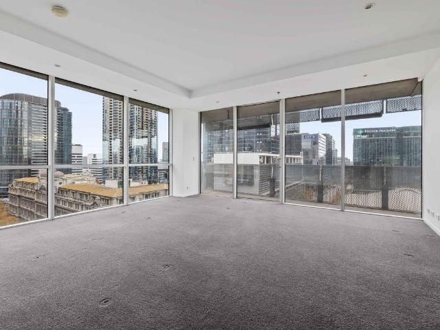 Modern 2 Bedroom Apartment in the Heart of Melbourne