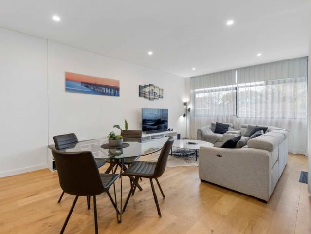 Modern 2 Bedroom Apartment in the Heart of Penrith
