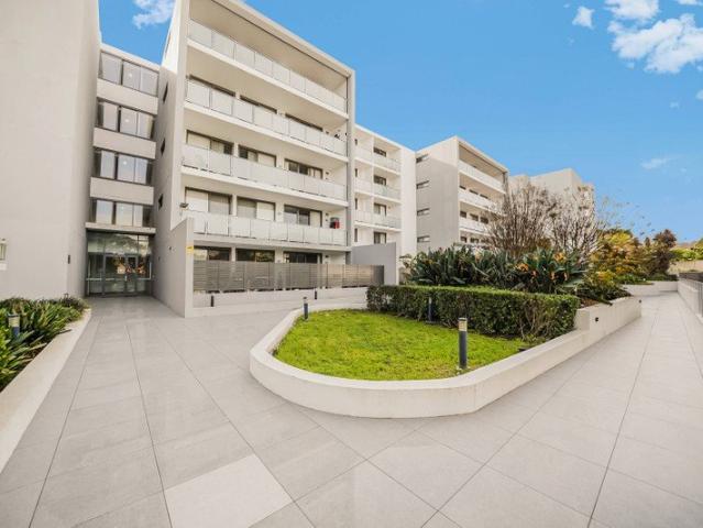 Modern 2 Bedroom Apartment in the Heart of Wentworthville for Sale