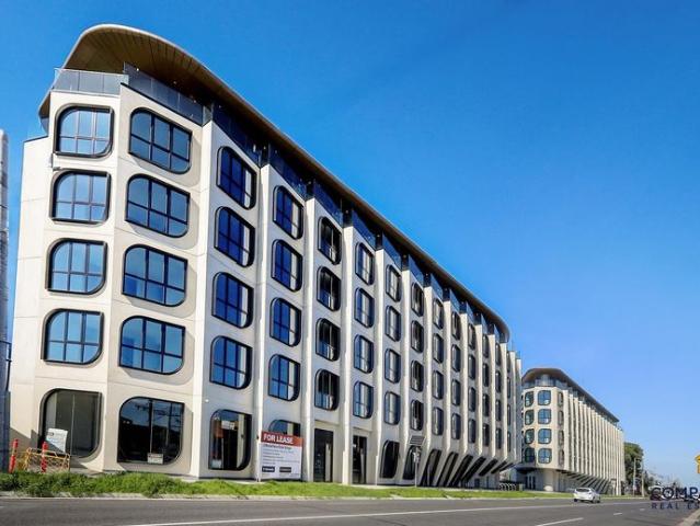 Modern 2 Bedroom Apartment in the Heart of Thomastown!