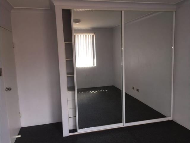 Modern 2 Bedroom Apartment in a Convenient Location