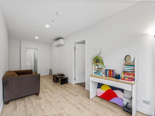 Modern 2 Bedroom Apartment in a Fantastic Location
