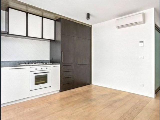 Modern 2 Bedroom Apartment in Abbotsford