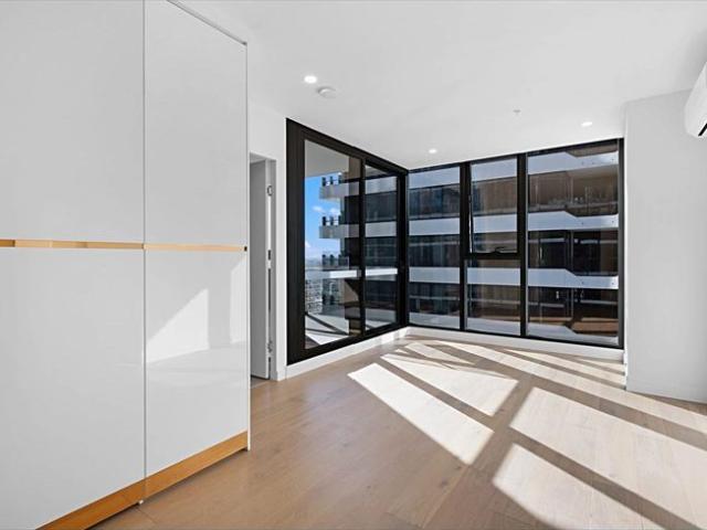 Modern 2 Bedroom Apartment in Box Hill Prime Location & Smart Design