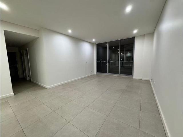 Modern 2 Bedroom Apartment in Convenient Kellyville Location