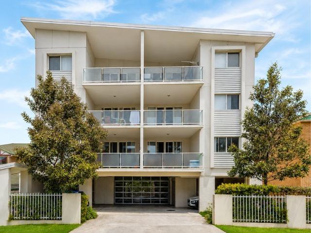 Modern 2 Bedroom Apartment in Convenient Lutwyche Location