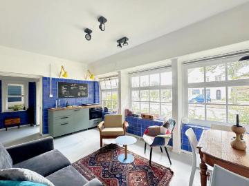 Modern 2 Bedroom Apartment in Converted Bathhouse with Garden in Amsterdam Noord