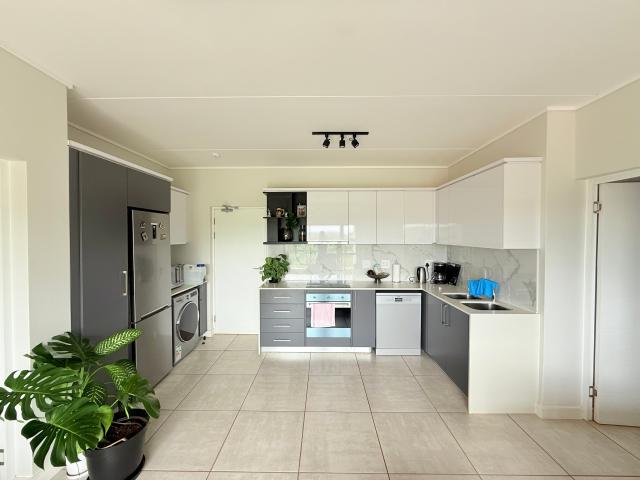 Modern 2 bedroom apartment in Izinga eco