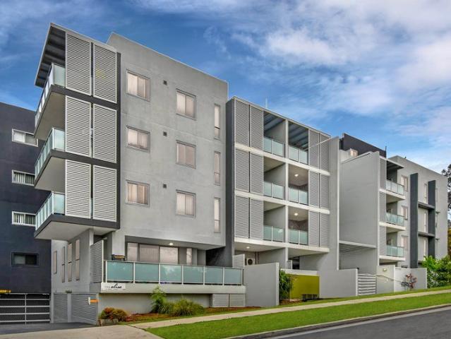 Modern 2 Bedroom Apartment in Mays Hill A Must See!