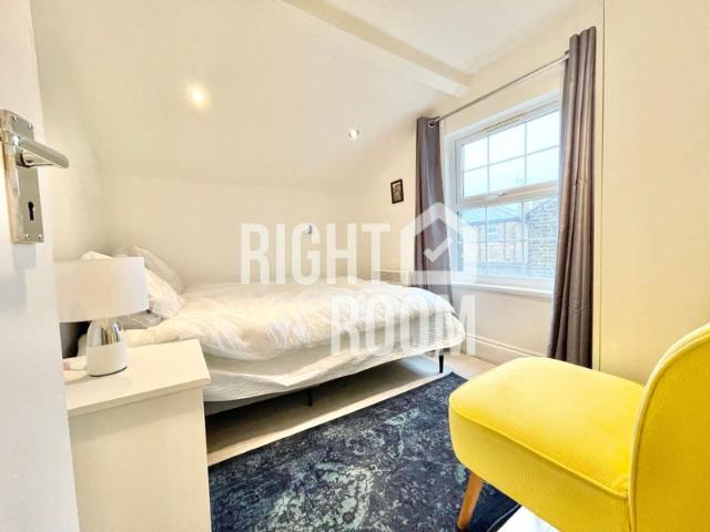 Modern 2 Bedroom Apartment in NW10 Avai Now